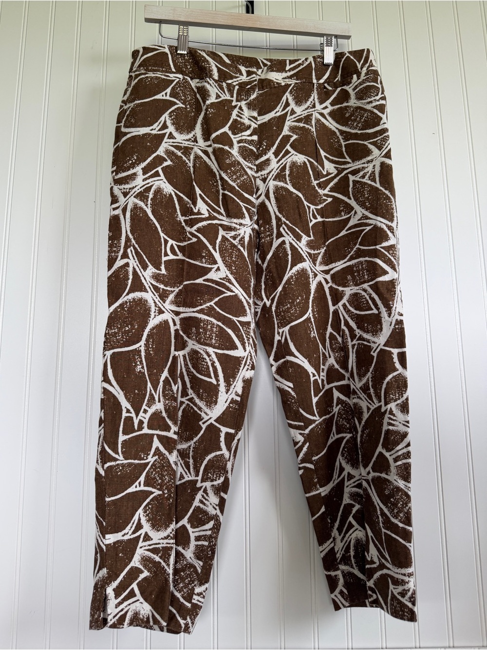 Rafaella Brown & White Leaf-Print Linen  Pants
